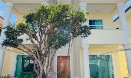 Sobrado Espaçoso em Bolsão Residencial – 4 Dorms | 6 Banheiros | 260m²