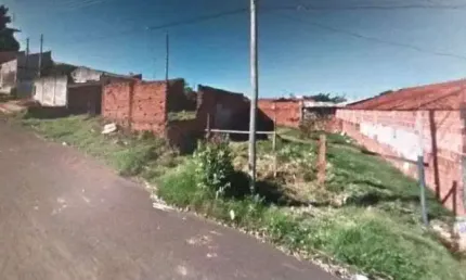 Terreno à venda no Parque dos Ipês, Marília 