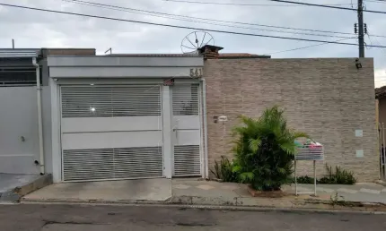 Casa em Nucleo Habitacional Maria Angelica Matos - Marília, SP por R$ 350.000