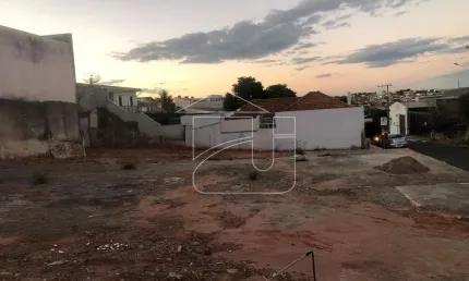 Terreno à venda no Centro, Marília 