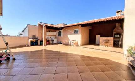 Casa em Professor Jose Augusto da Silva Ribeiro  -  Marília