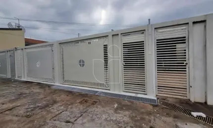 Casa em Jd. Palmital com 3 dormitórios sendo 1 suíte -  Marília