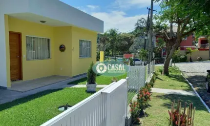 Casa em Condomínio com 03 Quartos em Várzea das Moças!