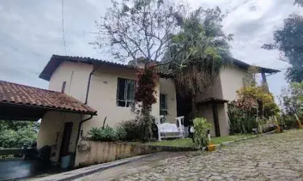 Casa com 05 Quartos à Venda, 576 m² por R$ 1.300.000 - Pendotiba - Niterói/RJ.