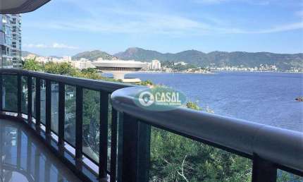 Apartamento com 04 Quartos com Vista Mar em Boa Viagem!