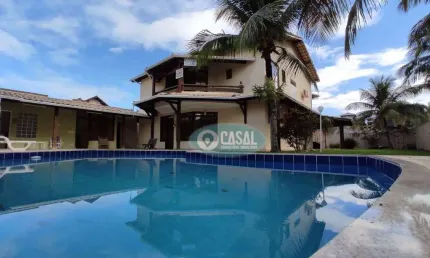Casa com 04 Quartos à Venda em Camboinhas - Niterói/RJ