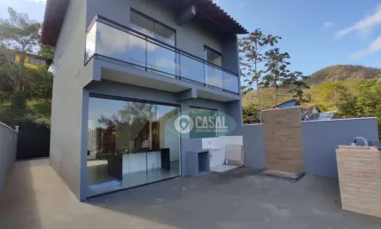 Casa com 03 Quartos à Venda no Engenho do Mato - Niterói/RJ.