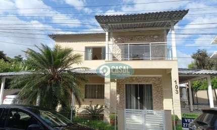 Casa em Condomínio em Várzea das Moças com 04 Quartos, Piscina e Churrasqueira.