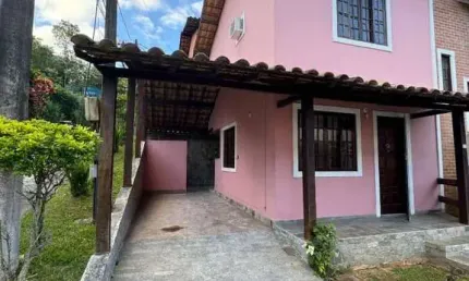 Casa em Condomínio com 02 Quartos em Várzea das Moças - Niterói/RJ!