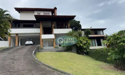 Casa em Condomínio com 04 Quartos à Venda em Piratininga - Niterói/RJ.