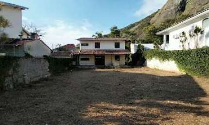 Terreno à venda na Rua das Rosas, 282, Itacoatiara, Niterói
