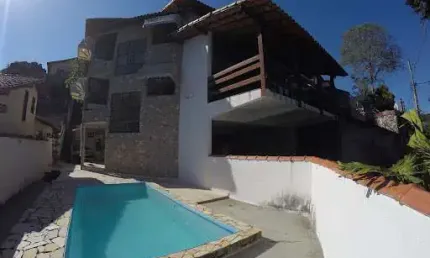 Casa com 04 Quartos em Condomínio em Piratininga - Niterói/RJ.