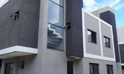 Sobrado para Venda em Curitiba, Uberaba, 3 dormitórios, 1 suíte, 3 banheiros, 2 vagas