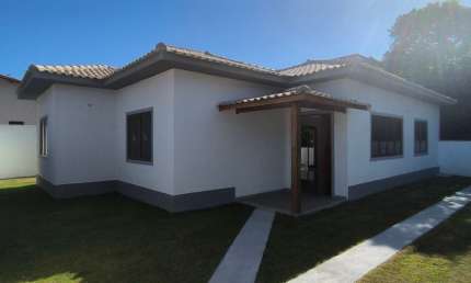 Casa maravilhosa com fino acabamento dentro do melhor condomínio da região!