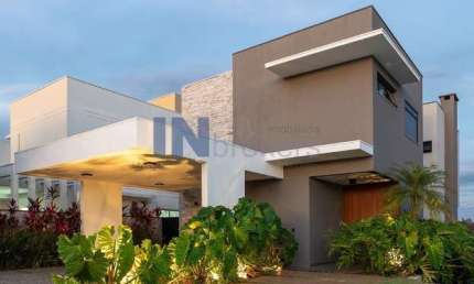 Casa a venda no condomínio Bosque dos Jatobás, em Jundiaí SP, 3 suítes, escritório, piscina aquecida, área gourmet, closet, 4 vagas.