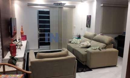 Imperdível oportunidade: Casa à venda em Jundiaí-SP, Parque Residencial Jundiaí - 3 quartos, 1 suíte, 2 salas, 4 banheiros, 2 vagas de garagem, 198m².