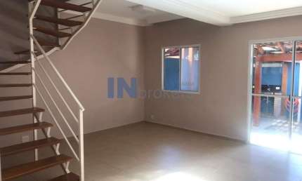 Casa de Condomínio à Venda em Jundiaí-SP, no Bairro Jardim Shangai! 3 Quartos, 1 Suíte, 2 Salas, 2 Banheiros, 2 Vagas - 83m². Venha Conferir!