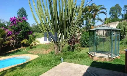 Casa de Condomínio à Venda em Itupeva-SP, no Bairro Nova Era: 5 Quartos, 2 Suítes, 2 Salas, 5 Banheiros, 8 Vagas, 520,99m².