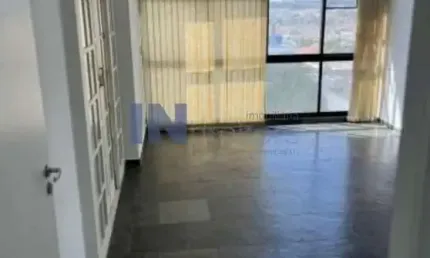 Sala Comercial de Alto Padrão para Venda ou Locação no Centro de Jundiaí-SP: 2 Salas, 1 Banheiro, 2 Vagas, 47,00m².