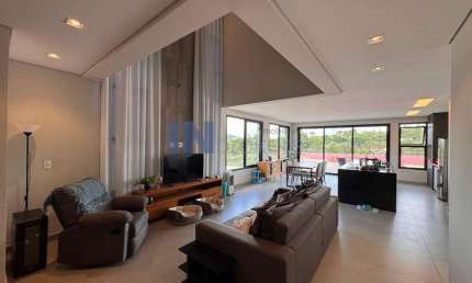 Residência de alto padrão em condomínio de luxo em Itatiba-SP - 4 quartos, 4 suítes, 2 salas, 6 banheiros, 4 vagas - 229,73m²