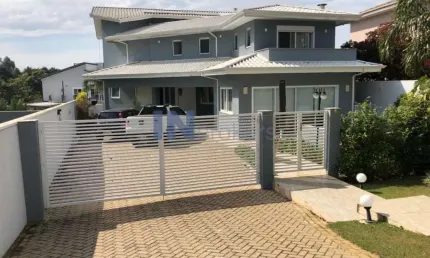 Excelente casa no condomínio Reserva da Serra, Medeiros, Jundiaí/SP, 4 suítes, 6 garagens, Sobrado, lavabo, escritório, área de lazer completa,lareira