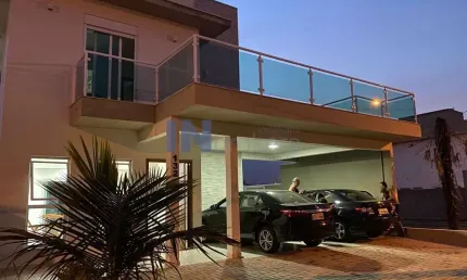 Luxuosa casa de condomínio à venda em Itupeva-SP, no bairro Primavera, com 3 quartos, 1 suíte, 2 salas, 3 banheiros, 4 vagas de garagem e 171,00 m² de área.