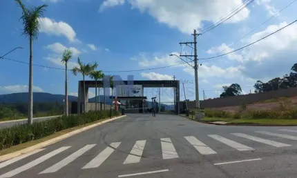 Terreno em Condomínio à Venda em Jundiaí-SP, Bairro Recanto Quarto Centenário, 250m² de Área