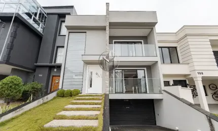 Casa em condomínio fechado com 3 quartos à venda na Rua Ângelo Bresegnello, 422, Bairro Alto, Curitiba