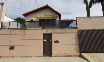 Linda casa no Fontesville, 4 quartos, suíte, 4 vagas