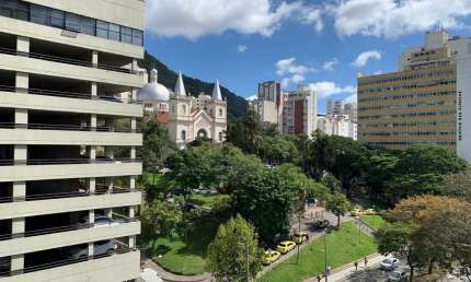 Sala comercial com 1 sala à venda na Avenida Barão do Rio Branco, 2555, Centro, Juiz de Fora