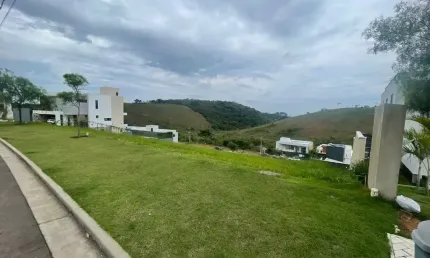 Terreno em condomínio fechado à venda na Rua Ibirité, 20, Alphaville, Juiz de Fora