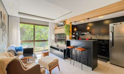 Apartamento à Venda Mobiliado, 2 Quartos, 1 Suíte, no Passo Dareia