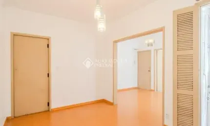 Apartamento à Venda, 2 Quartos, C/ 58m², no Menino Deus