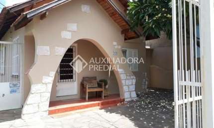 Casa com 3 quartos à venda na Rua Atanásio Belmonte, 569, Boa Vista, Porto Alegre