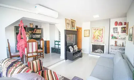 Apartamento 3 Quartos, Transformado em 2 no São Sebastião