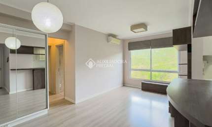 Apartamento 2 quartos, semi mobiliado, suite, churrasqueira, 2 vagas , infraestrutura completa!!