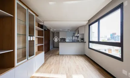 Lindo apartamento 2 suítes, semi mobiliado, próximo do Parcão