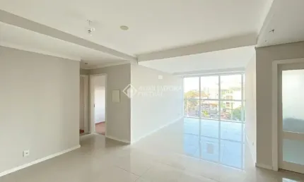 Apartamento de 2 Dormitórios com Suíte, 2 Vagas e Churrasqueira – Desocupado e Pronto para Morar!