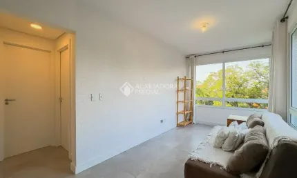 Apartamento Mobiliado, Desocupado e Pronto para Morar Próximo ao Colégio Americano!