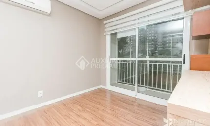 Apartamento Térreo com Suíte e Sacada – Semi Mobiliado e Pronto para Morar na Zona Sul!