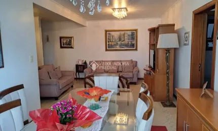 Moinhos de Vento Impecável Apartamento 03 dormitórios, suíte e 02 vagas de garagem individuais