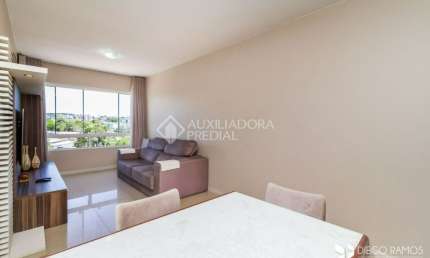 Apartamento Mobiliado com 3 Dormitórios e Suíte – Infraestrutura Completa na Cavalhada!