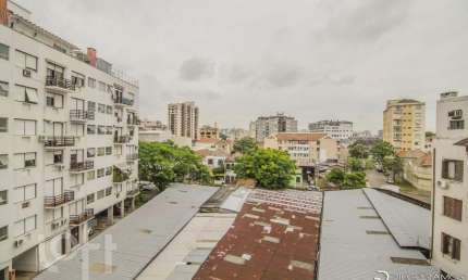 Apartamento 2 Dormitórios com Closet, Vaga Coberta e Sol da Manhã – Excelente Localização!
