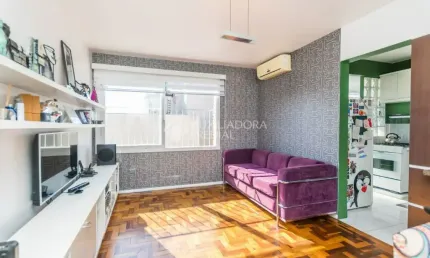 Amplo Apartamento de 2 Dormitórios com Vista e 1 Vaga no Bairro Floresta!