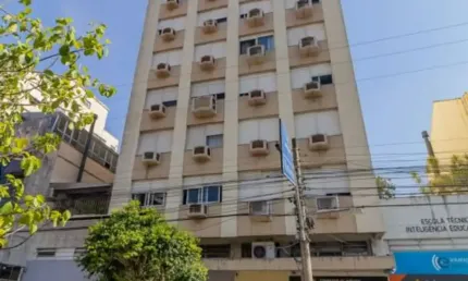 Apartamento 2 Dormitórios com Vaga na Av. Cristóvão Colombo – Bairro Floresta