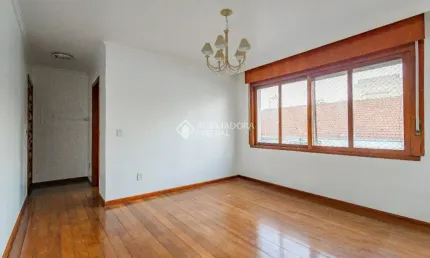 Apartamento Amplo e Ensolarado com 2 Dormitórios e Vaga Coberta no Bairro Floresta!