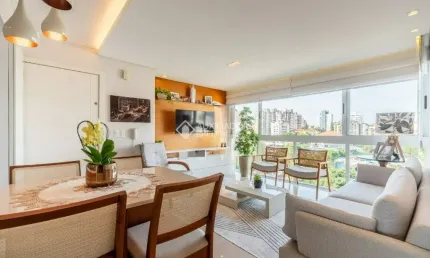 Apartamento 2 Dormitórios com Suíte, Churrasqueira, Vista Aberta e 2 Vagas no Petrópolis!