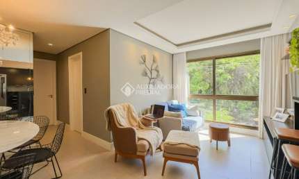 Apartamento Mobiliado com Suíte, Vista para Praça e Infraestrutura Completa!