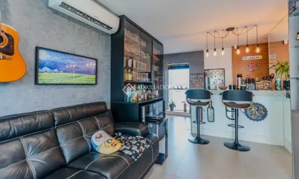Apartamento Mobiliado à Venda no Cristal com vista panorâmica para o Lago Guaíba