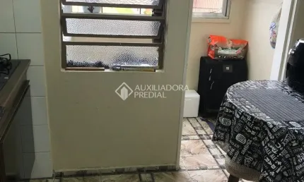 Apartamento à Venda no Alto Teresópolis - Excelente Estado